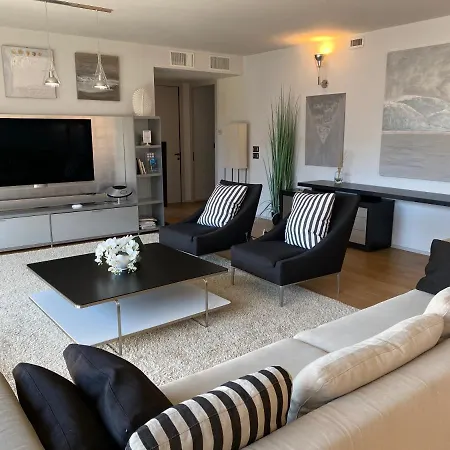 Bianca Apartment *