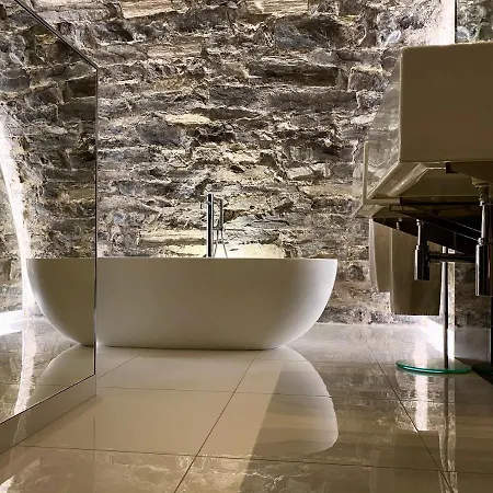 Bianca Apartman Como