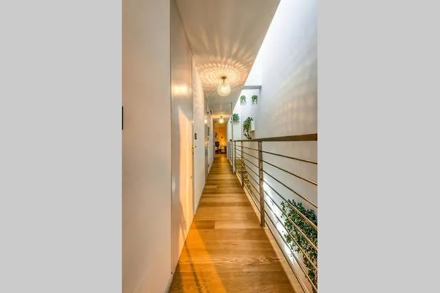 Bianca Apartament Como